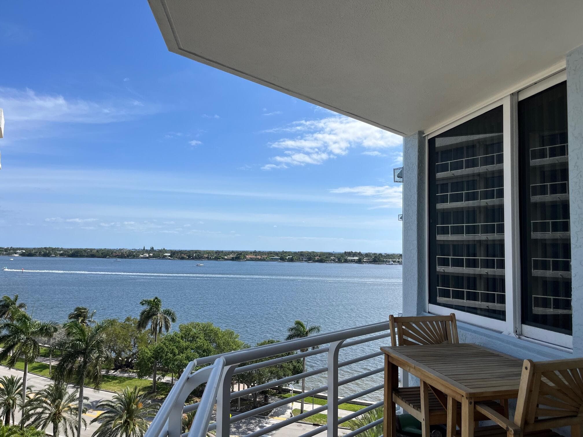 1551 N Flagler Drive 802, West Palm Beach, FL 33401 — photo 1 of 31