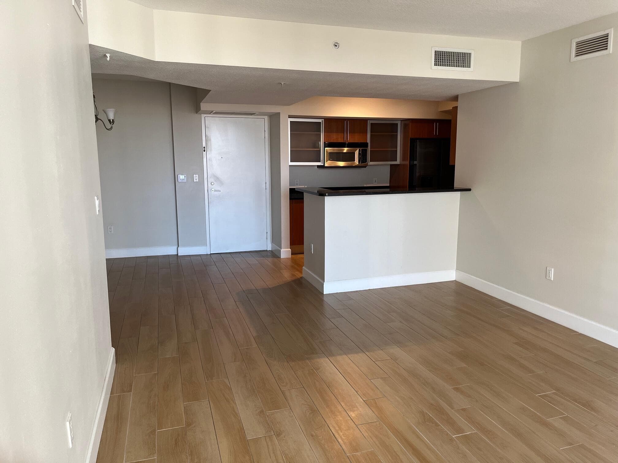 1551 N Flagler Drive 802, West Palm Beach, FL 33401 — photo 5 of 31
