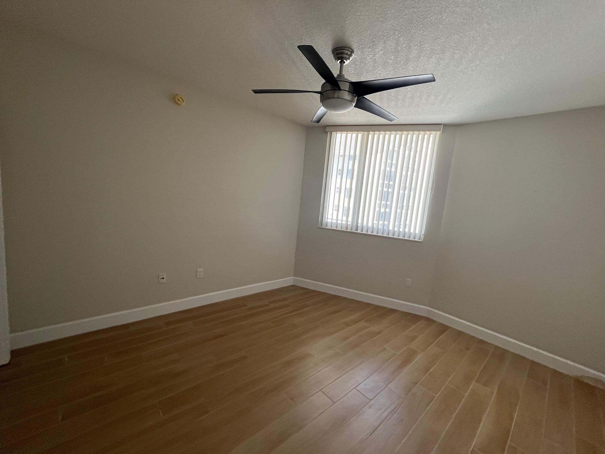 1551 N Flagler Drive 802, West Palm Beach, FL 33401 — photo 10 of 31