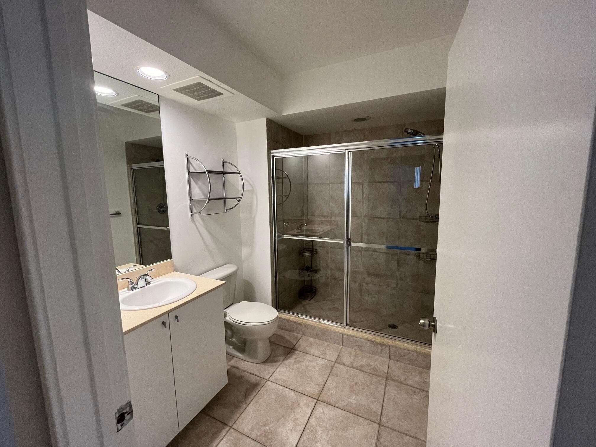 1551 N Flagler Drive 802, West Palm Beach, FL 33401 — photo 11 of 31