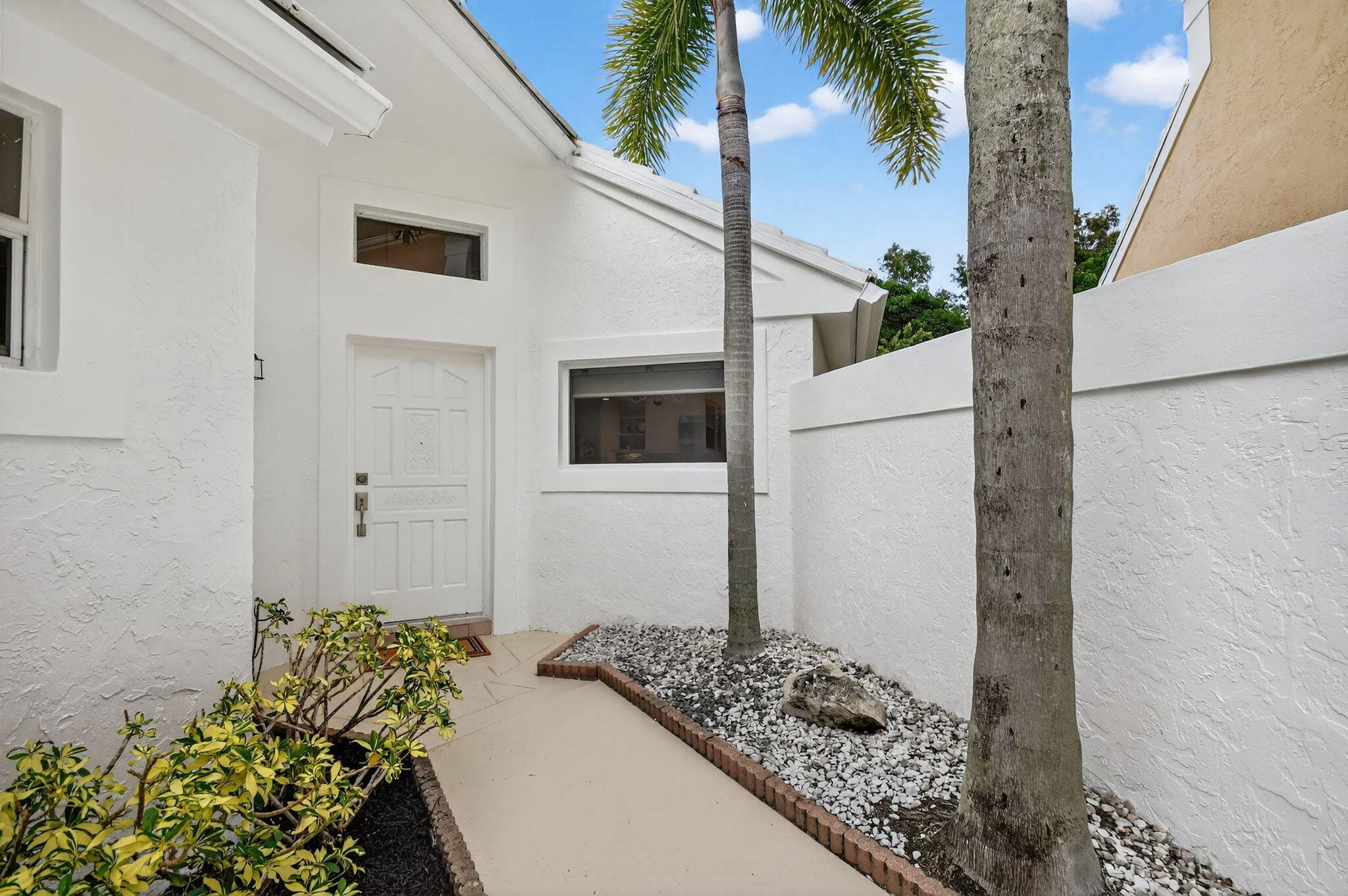 9333 Heathridge Drive, West Palm Beach, FL 33411 — photo 5 of 64