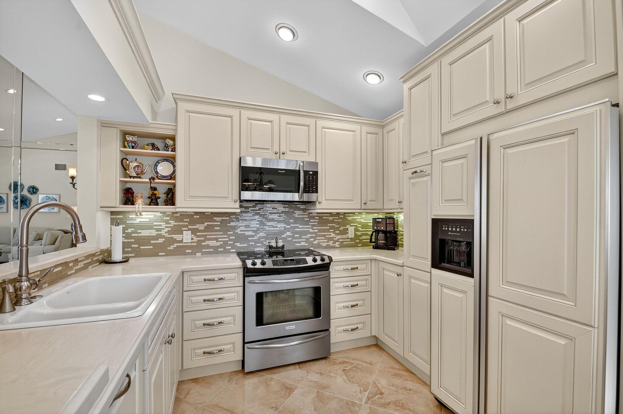 9333 Heathridge Drive, West Palm Beach, FL 33411 — photo 17 of 64