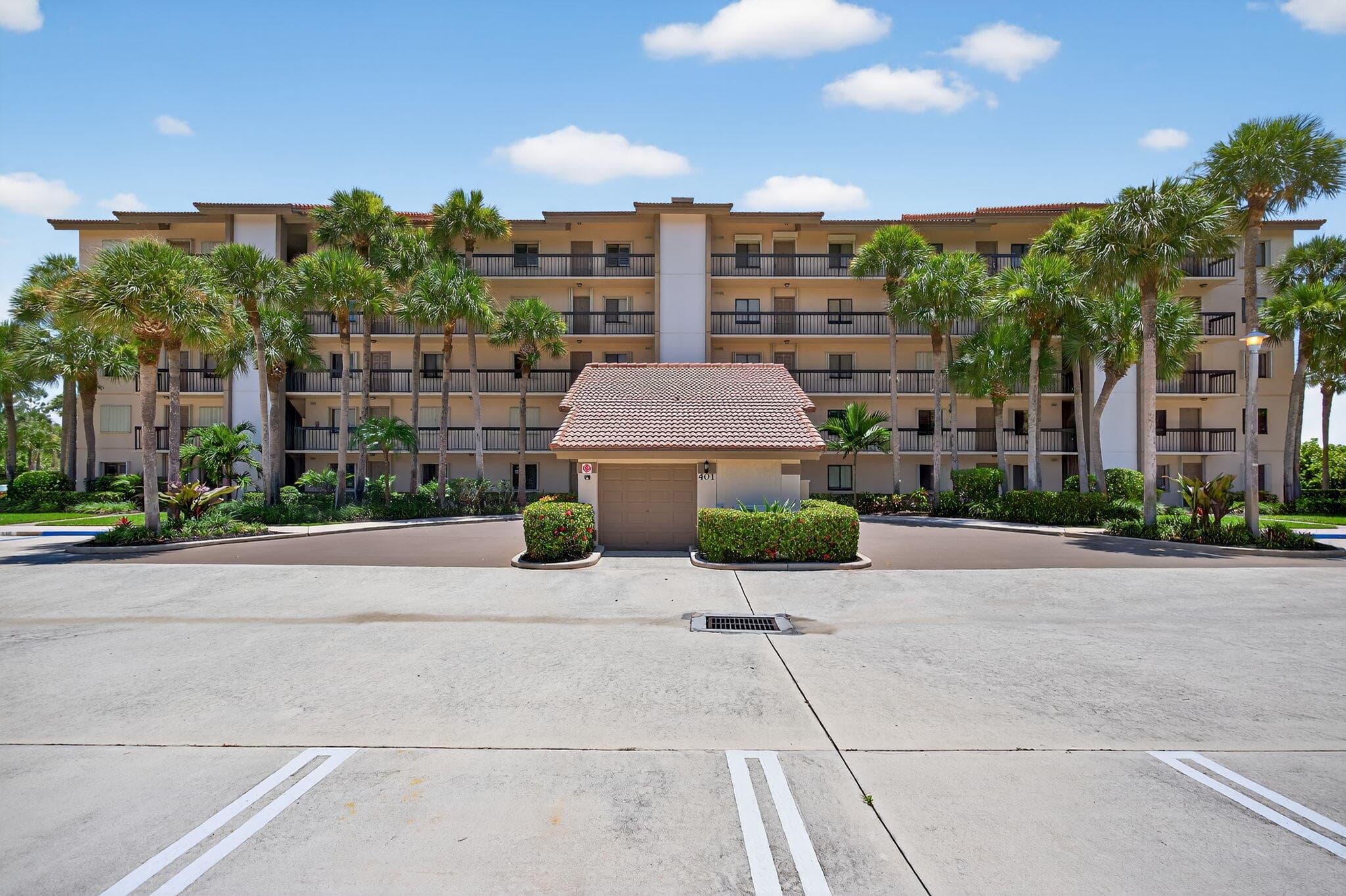 401 Ocean Bluffs Boulevard 205, Jupiter, FL 33477 — photo 3 of 42