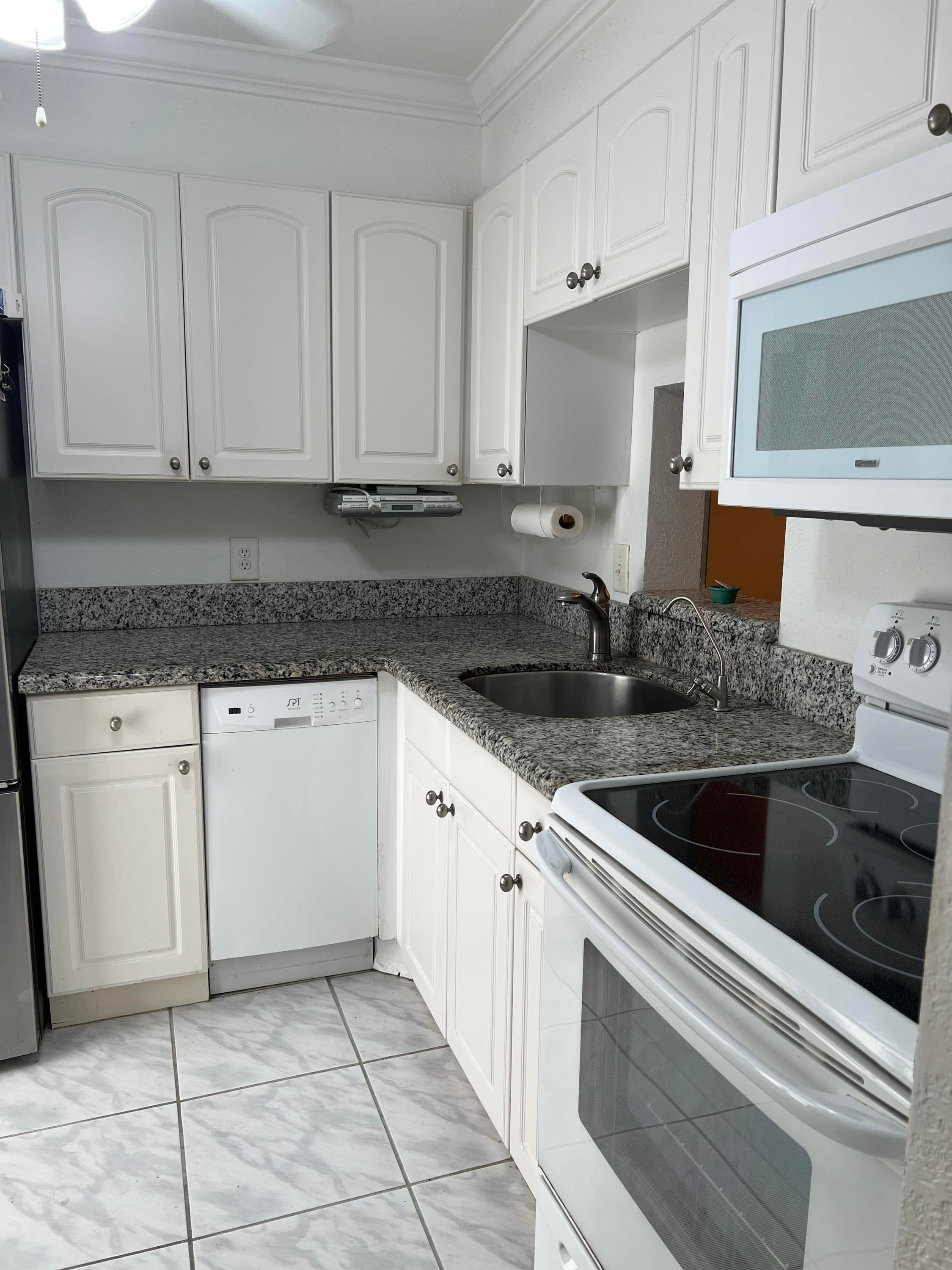 2161 NE 1st Court 102, Boynton Beach, FL 33435 — photo 1 of 45