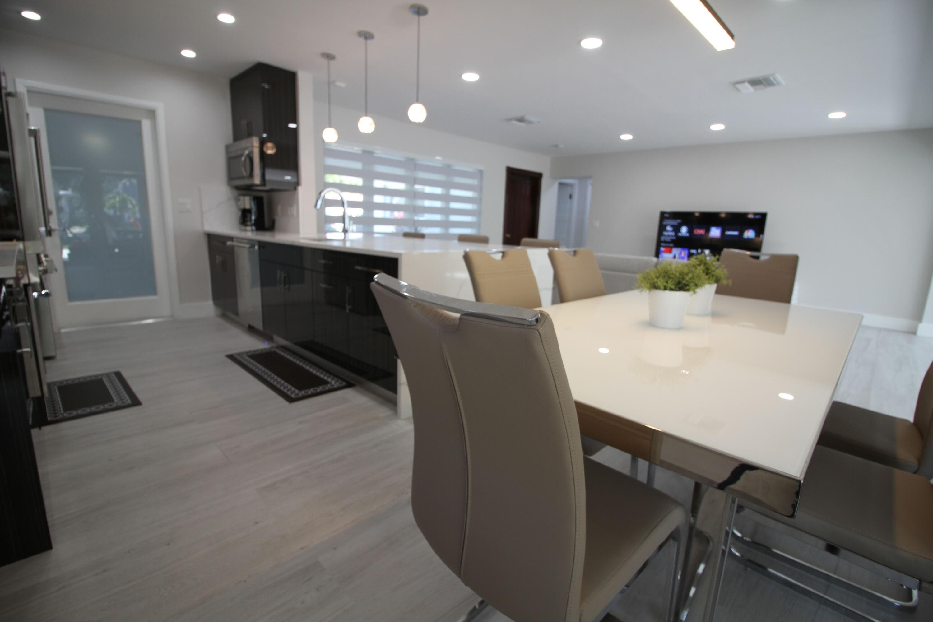 2548 SE 14th Street E 2548 Se 14th St, Pompano Beach, FL 33062 — photo 14 of 131