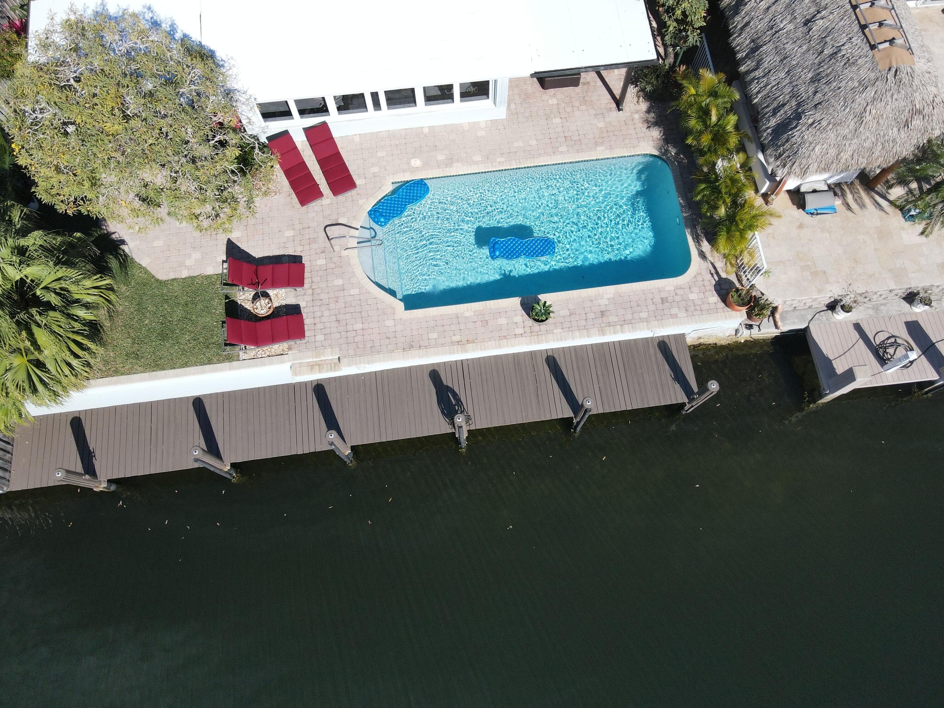 2548 SE 14th Street E 2548 Se 14th St, Pompano Beach, FL 33062 — photo 2 of 131
