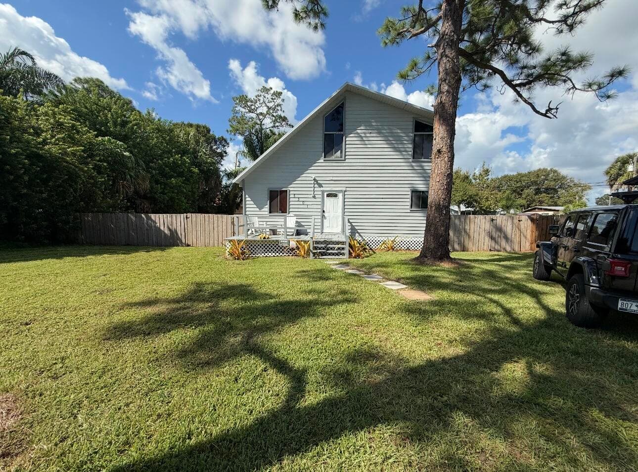 5301 Sunset Boulevard, Fort Pierce, FL 34982 — photo 1 of 57