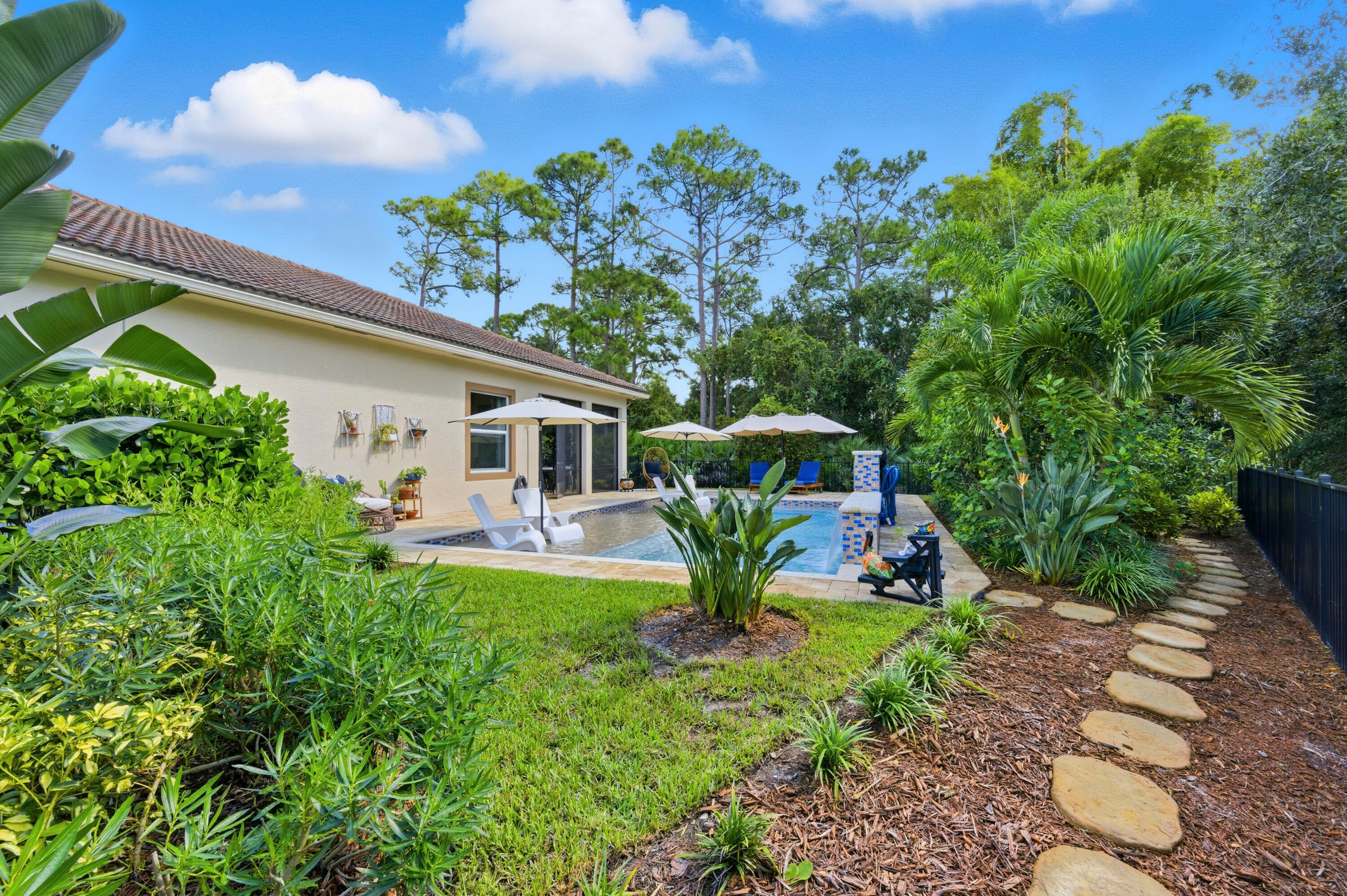 1016 SW Triste Way, Stuart, FL 34997 — photo 32 of 41