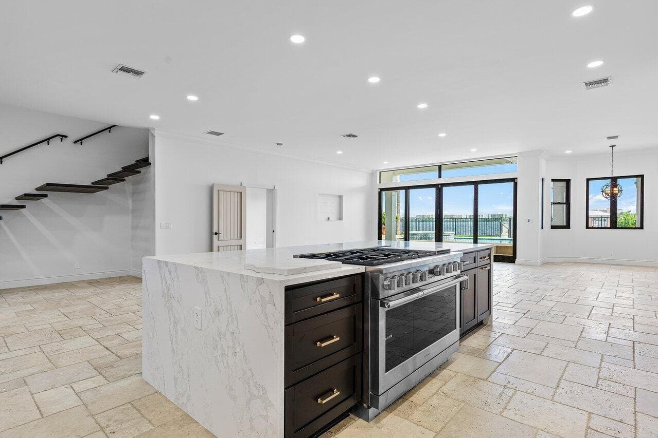 1 S 18th Avenue S, Lake Worth Beach, FL 33460 — photo 14 of 85