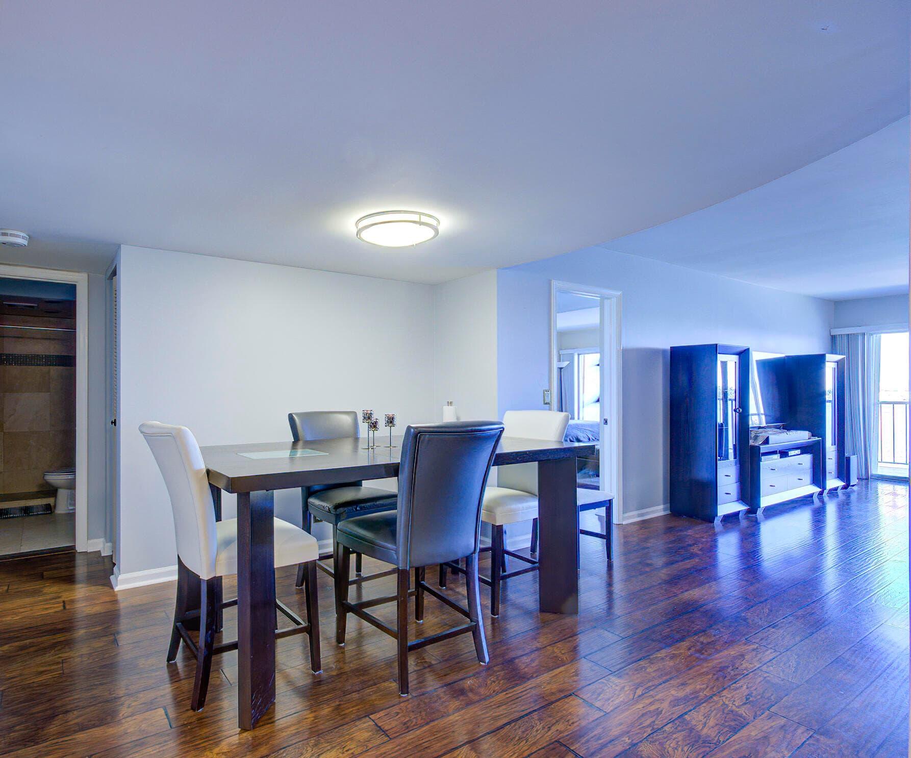 3040 Lake Shore Drive 502, Riviera Beach, FL 33404 — photo 4 of 17