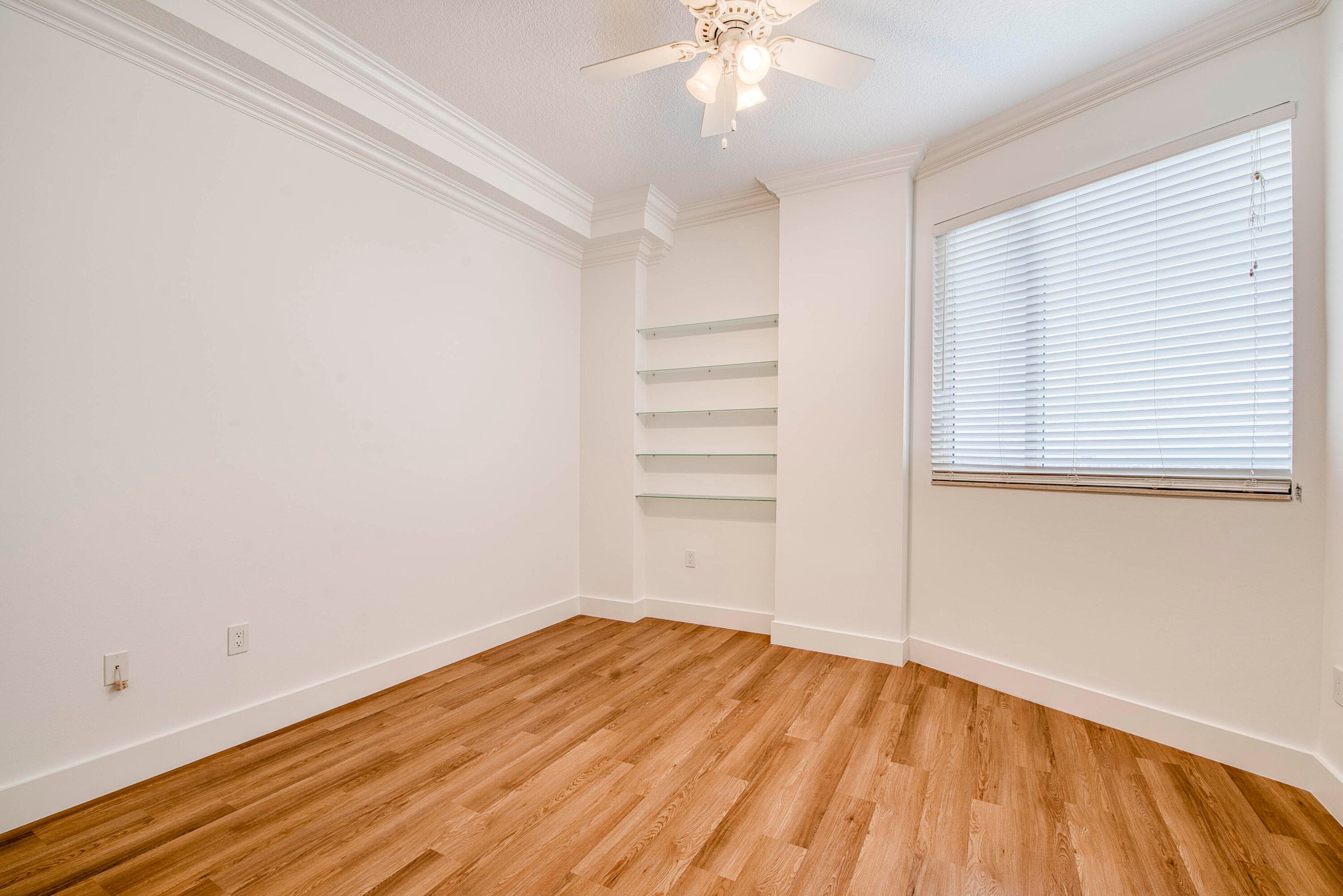 1551 N Flagler Drive Ph8, West Palm Beach, FL 33401 — photo 18 of 40