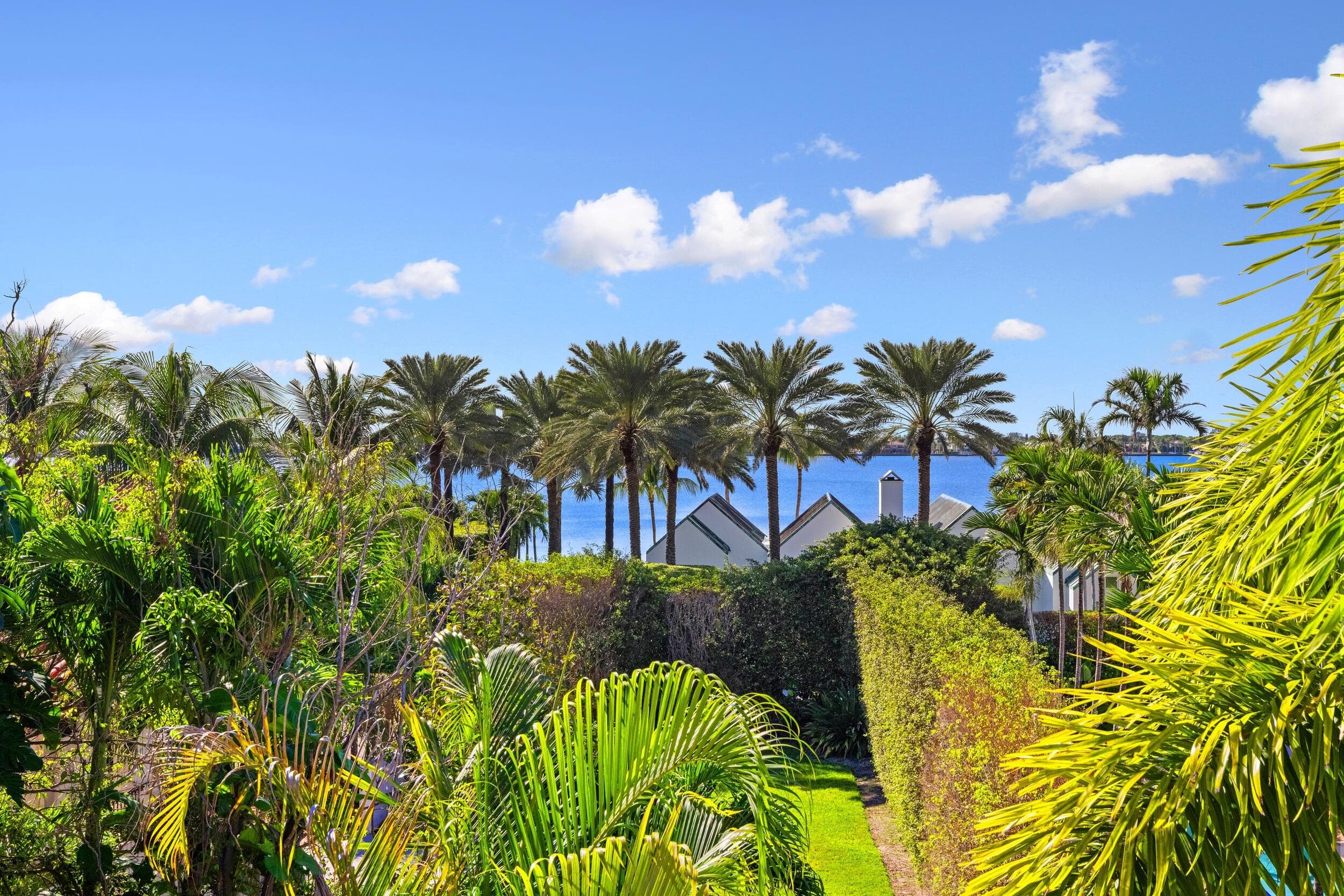 1550 S Ocean Boulevard, Palm Beach, FL 33480 — photo 2 of 24