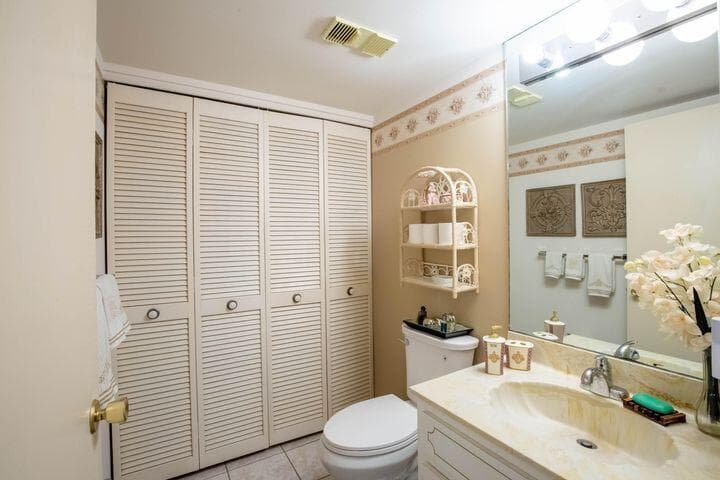 4200 S Ocean Boulevard 503, South Palm Beach, FL 33480 — photo 23 of 30