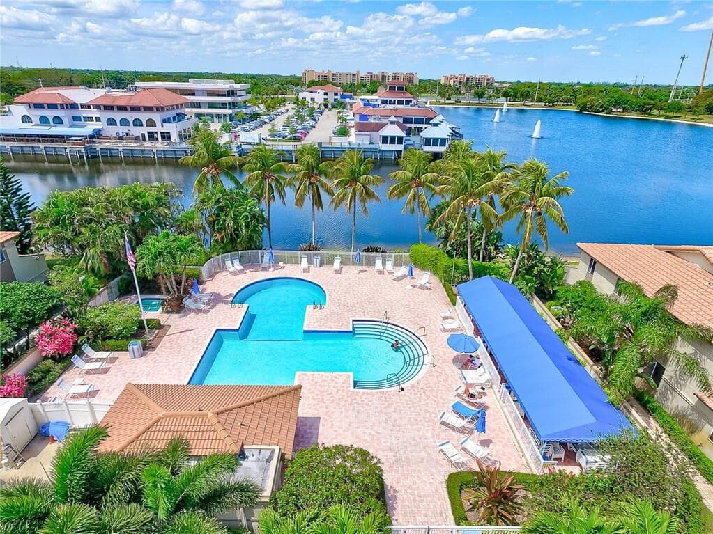 6809 Via Regina, Boca Raton, FL 33433 — photo 39 of 40