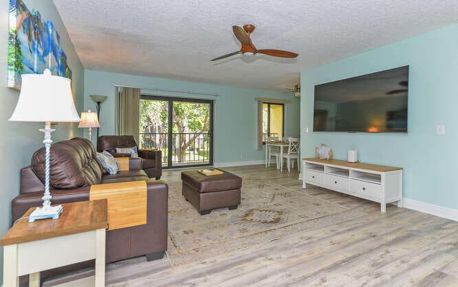 150 Pineview Road L6, Jupiter, FL 33469 — photo 1 of 22