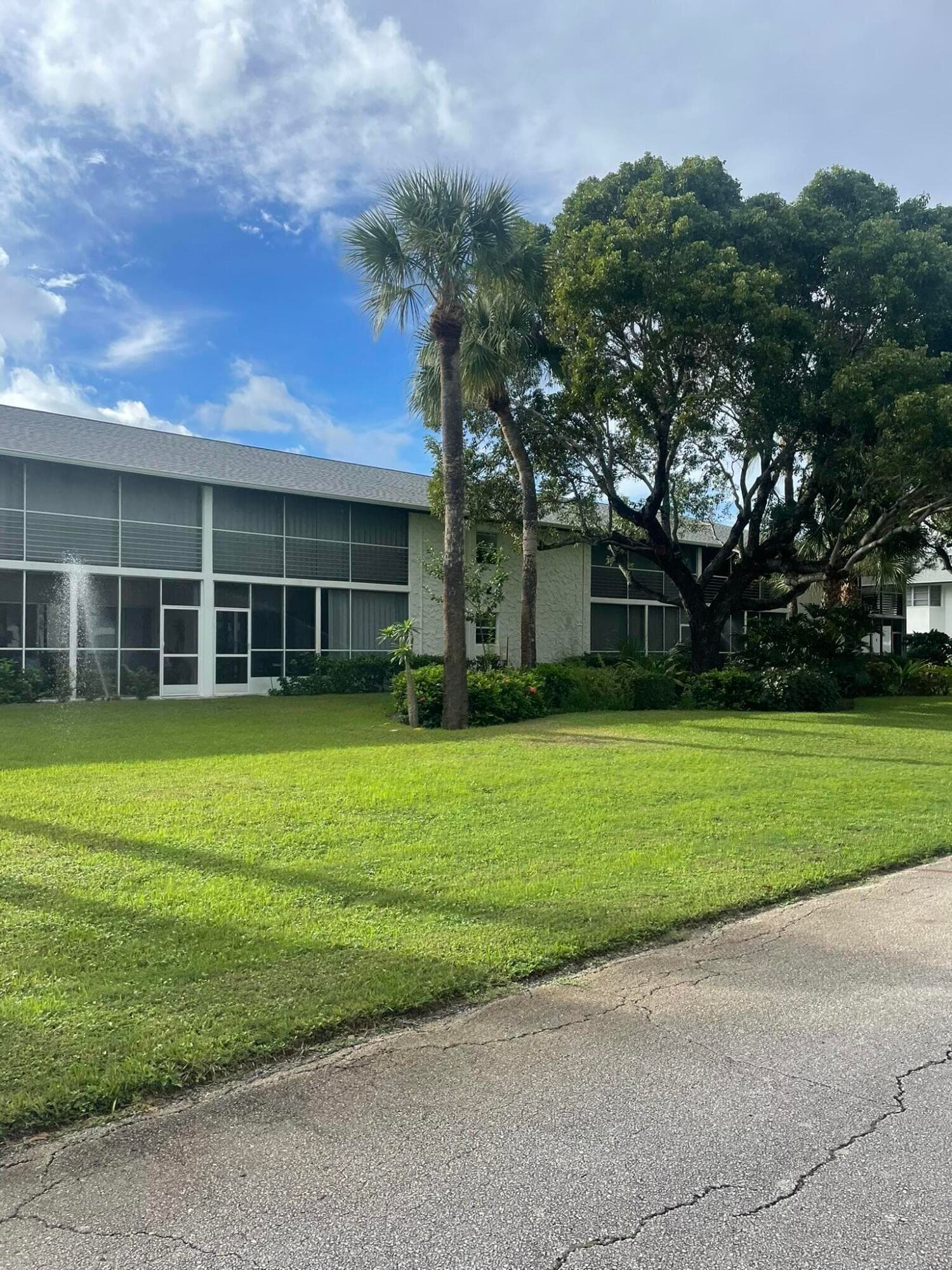 2 Garden Street 106m, Tequesta, FL 33469 — photo 2 of 29