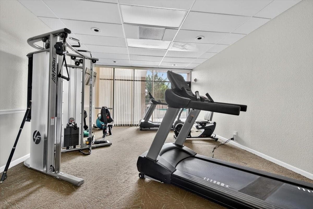 2425 Presidential Way 1502, West Palm Beach, FL 33401 — photo 11 of 16