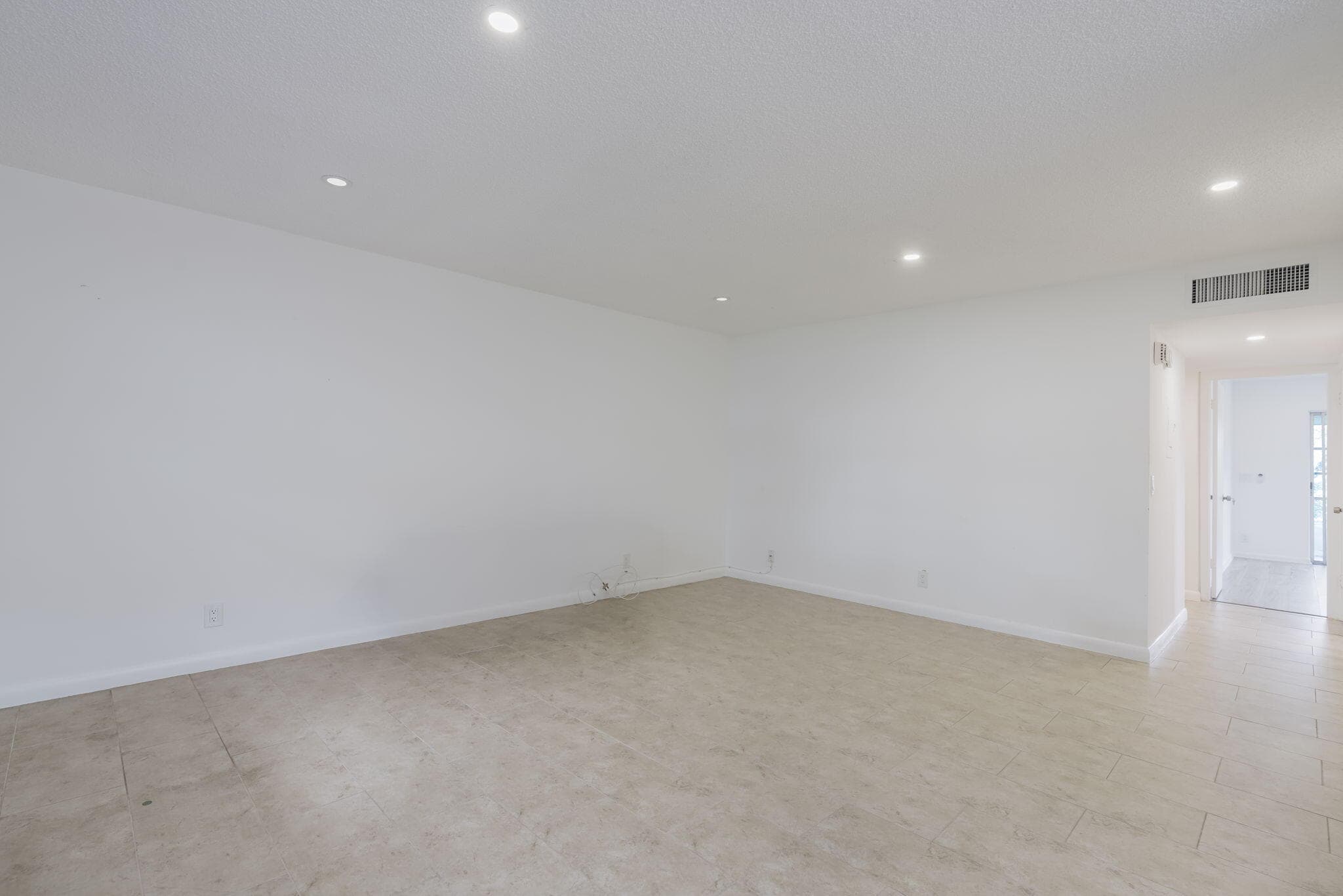 902 Normandy S, Delray Beach, FL 33484 — photo 7 of 54