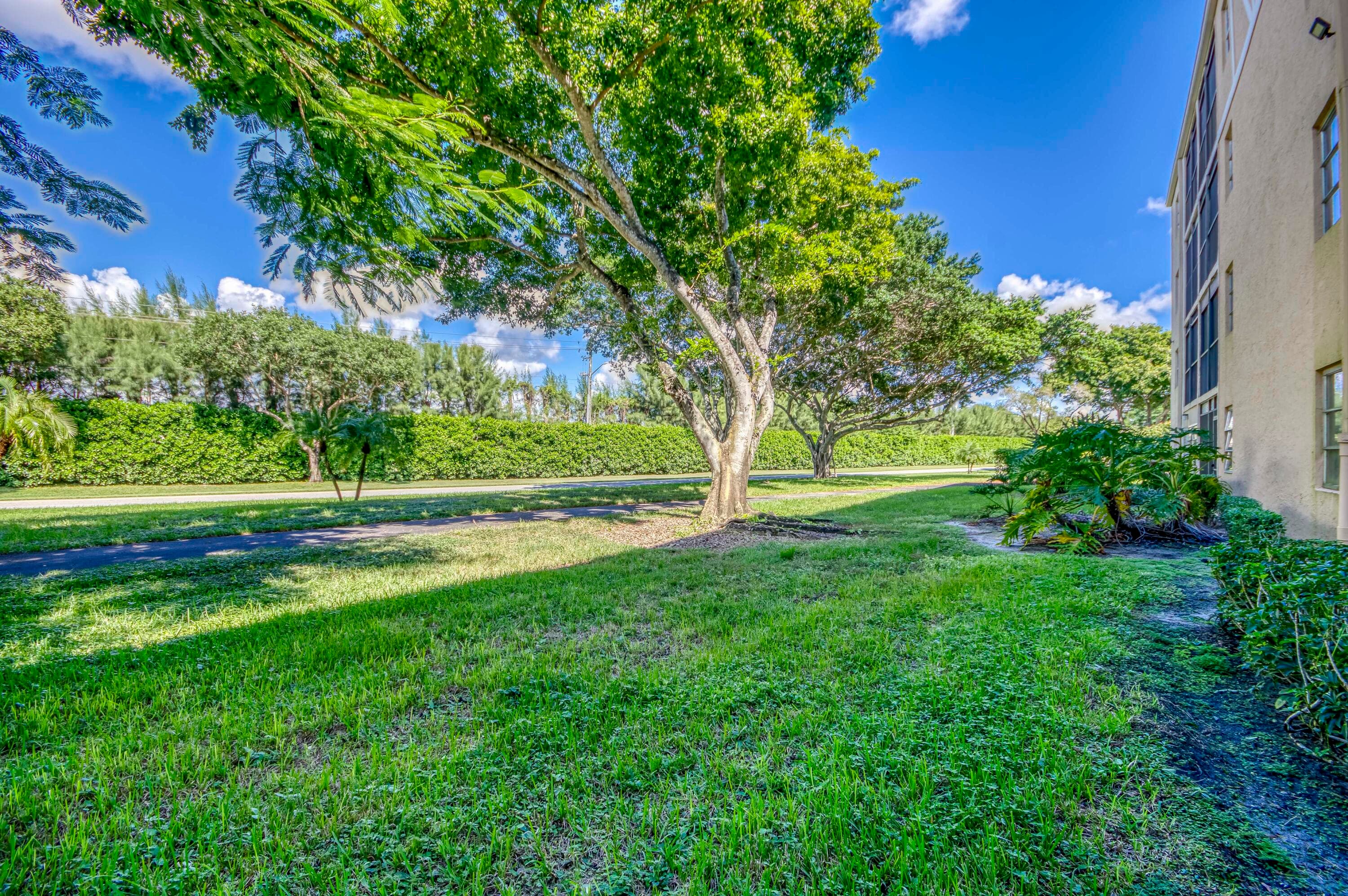6865 Huntington Lane 105, Delray Beach, FL 33446 — photo 18 of 39