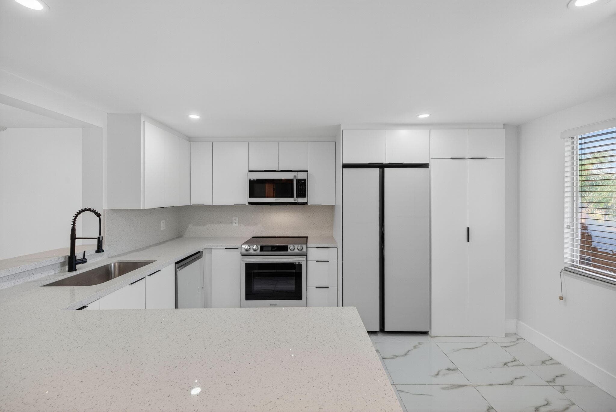 14375 Strathmore Lane 303, Delray Beach, FL 33446 — photo 3 of 111
