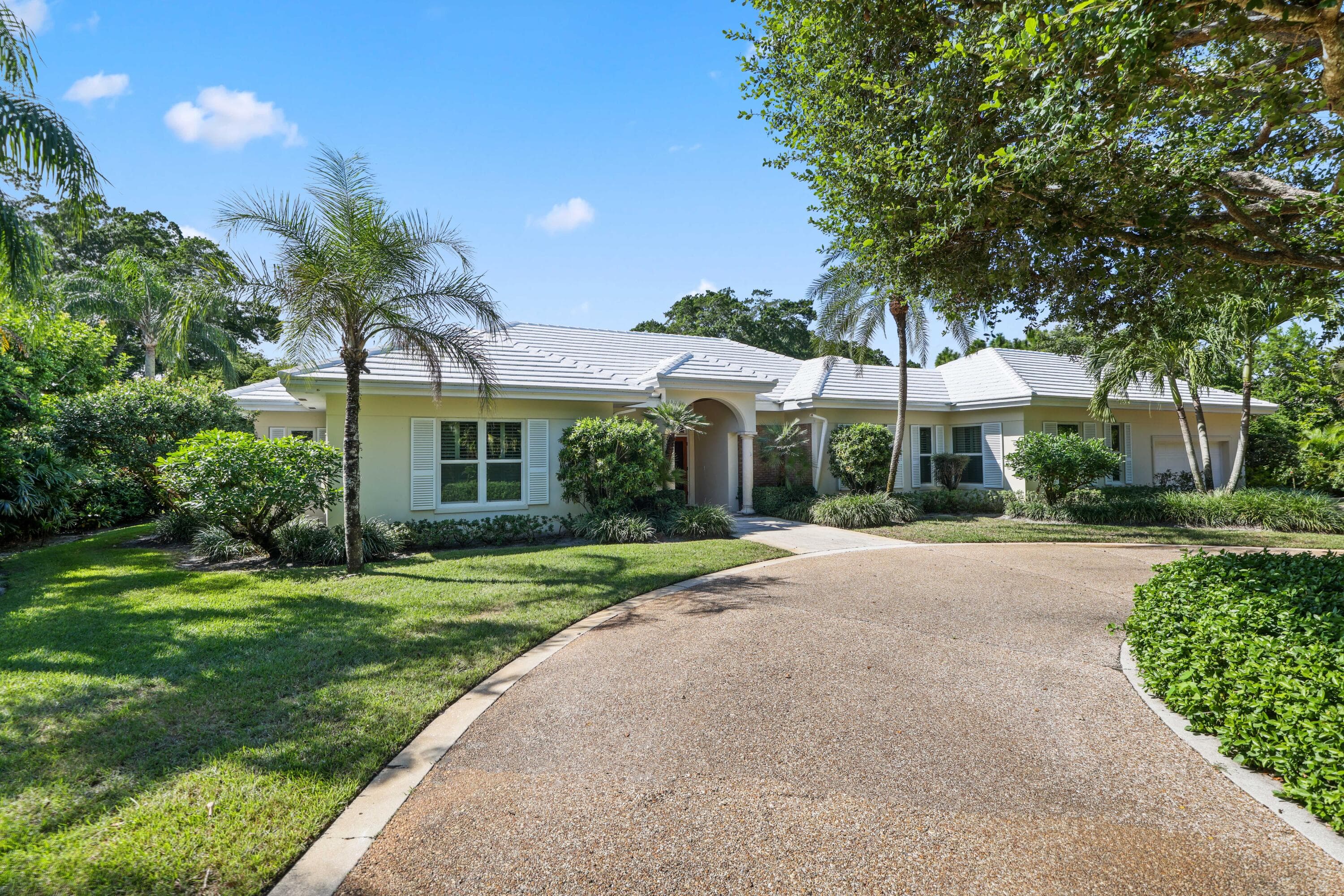 5 Country Road E A, Village of Golf, FL 33436 — photo 4 of 50