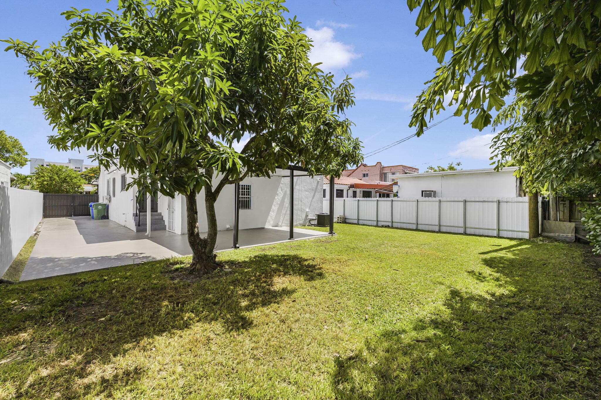 2244 SW 10th Street, Miami, FL 33135 — photo 32 of 40