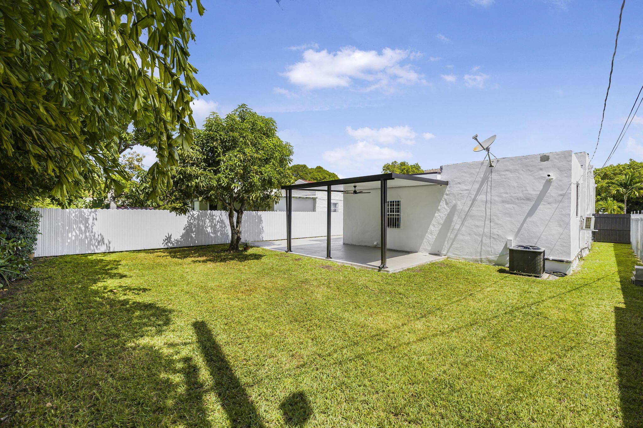 2244 SW 10th Street, Miami, FL 33135 — photo 33 of 40