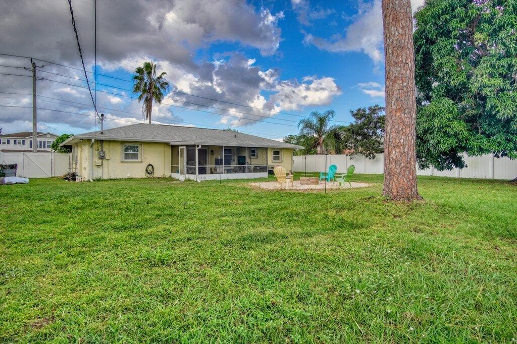 772 SE Thornhill Drive, Port St. Lucie, FL 34983 — photo 11 of 21