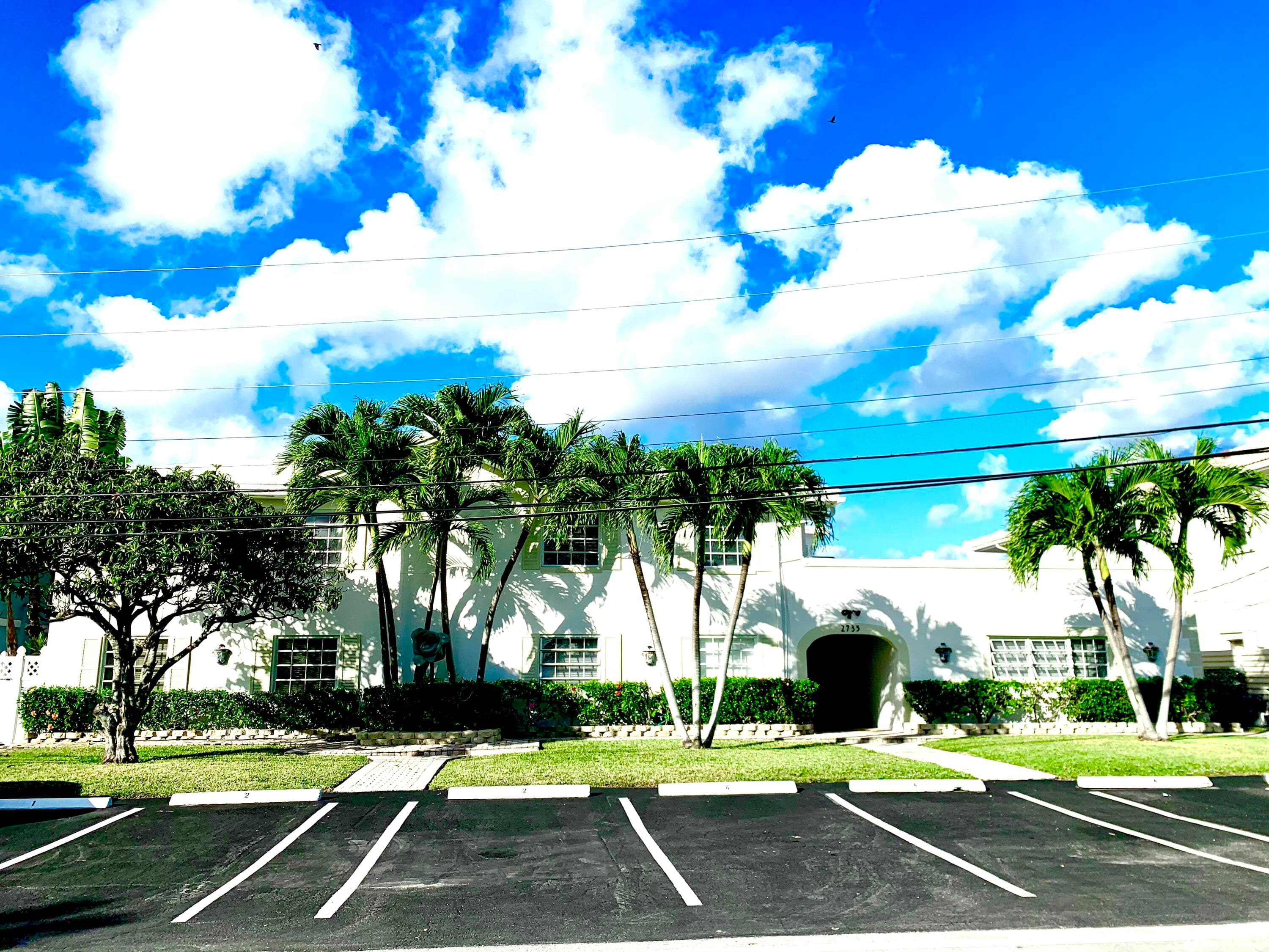 2735 NE 28 Court, Lighthouse Point, FL 33064 — photo 2 of 28
