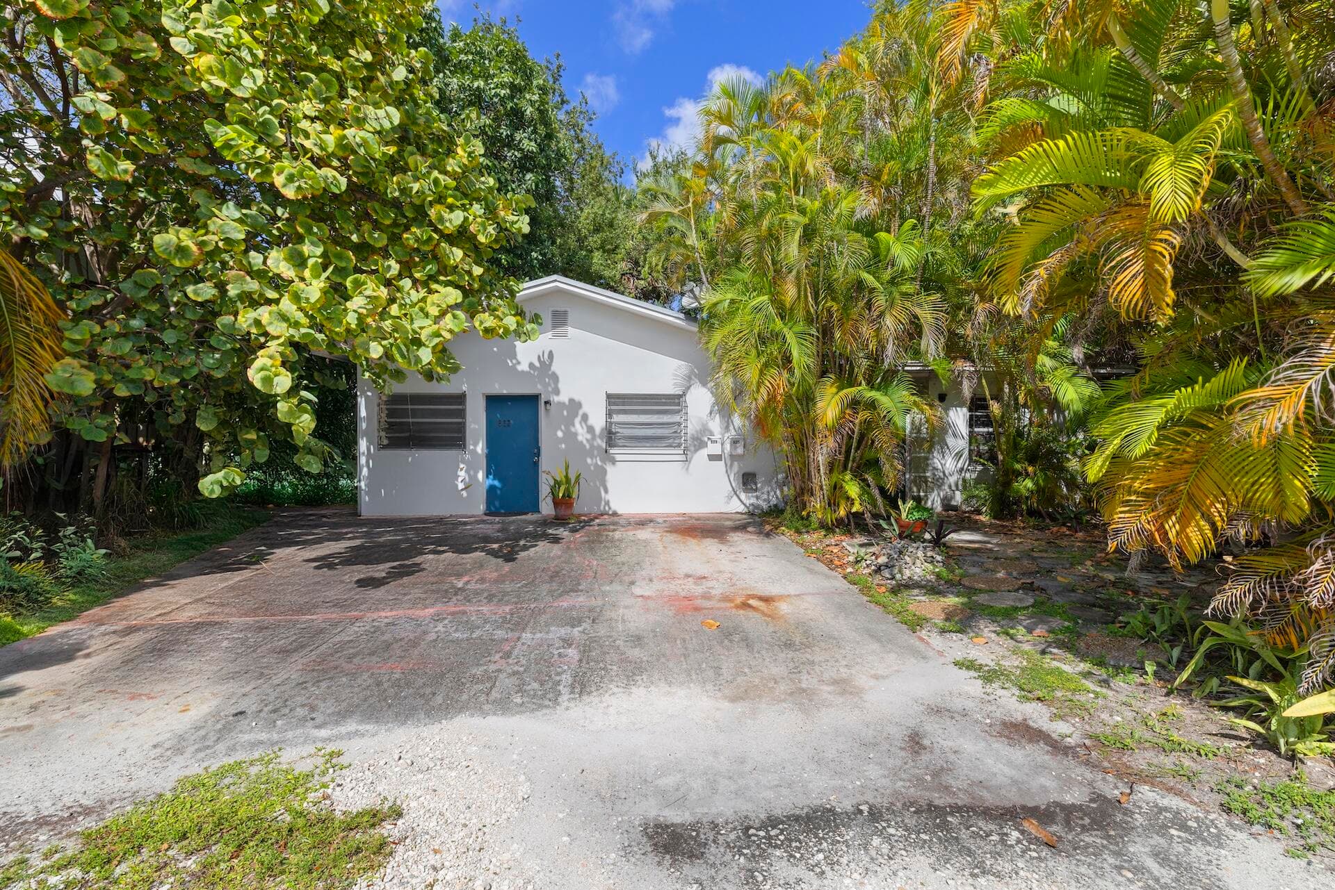 Triplex in Fort Lauderdale — photo 2 of 31