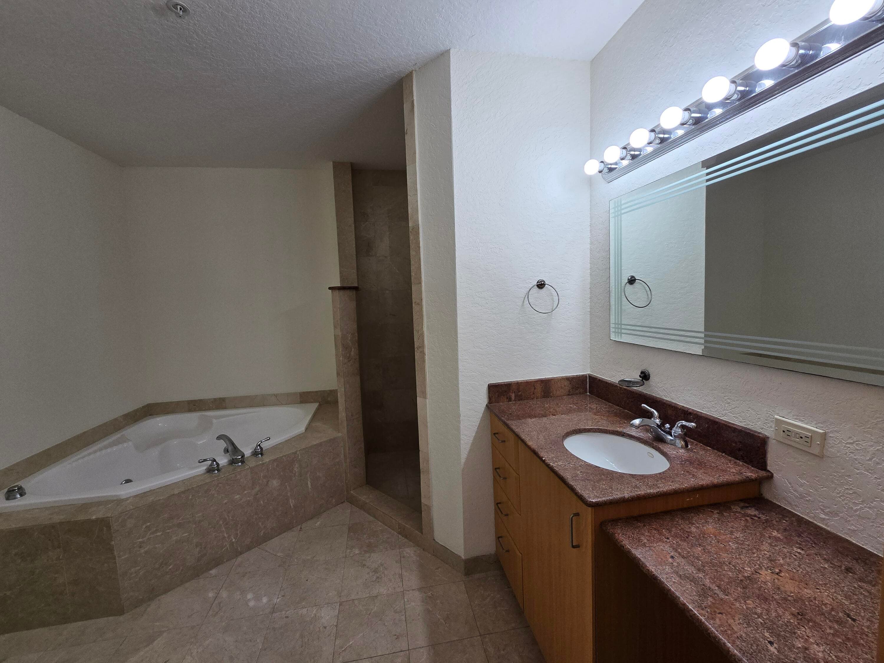 1640 Presidential Way 403, West Palm Beach, FL 33401 — photo 41 of 69