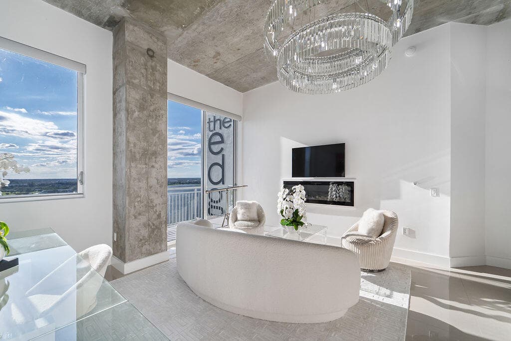300 S Australian Avenue 1608, West Palm Beach, FL 33401 — photo 4 of 35