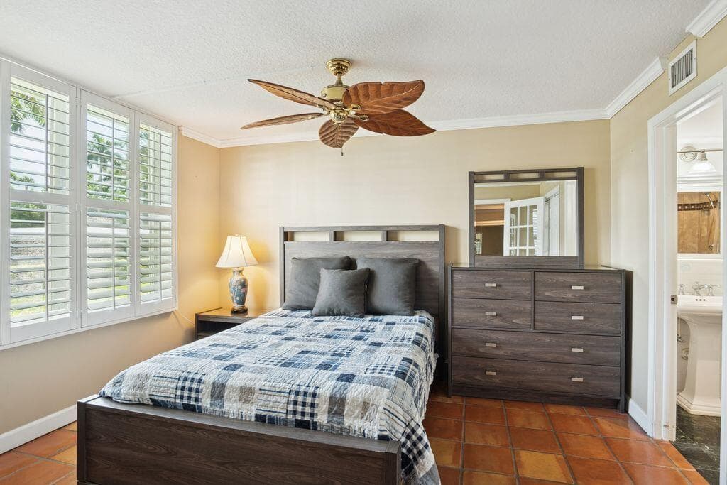 1 Harbourside Drive 1103, Delray Beach, FL 33483 — photo 32 of 40