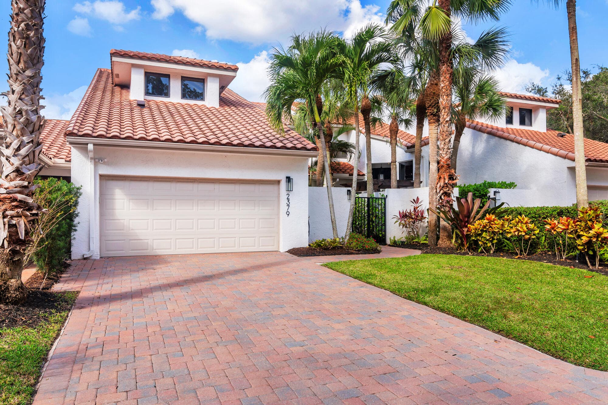 2379 Windsor Way Court, Wellington, FL 33414 — photo 3 of 38