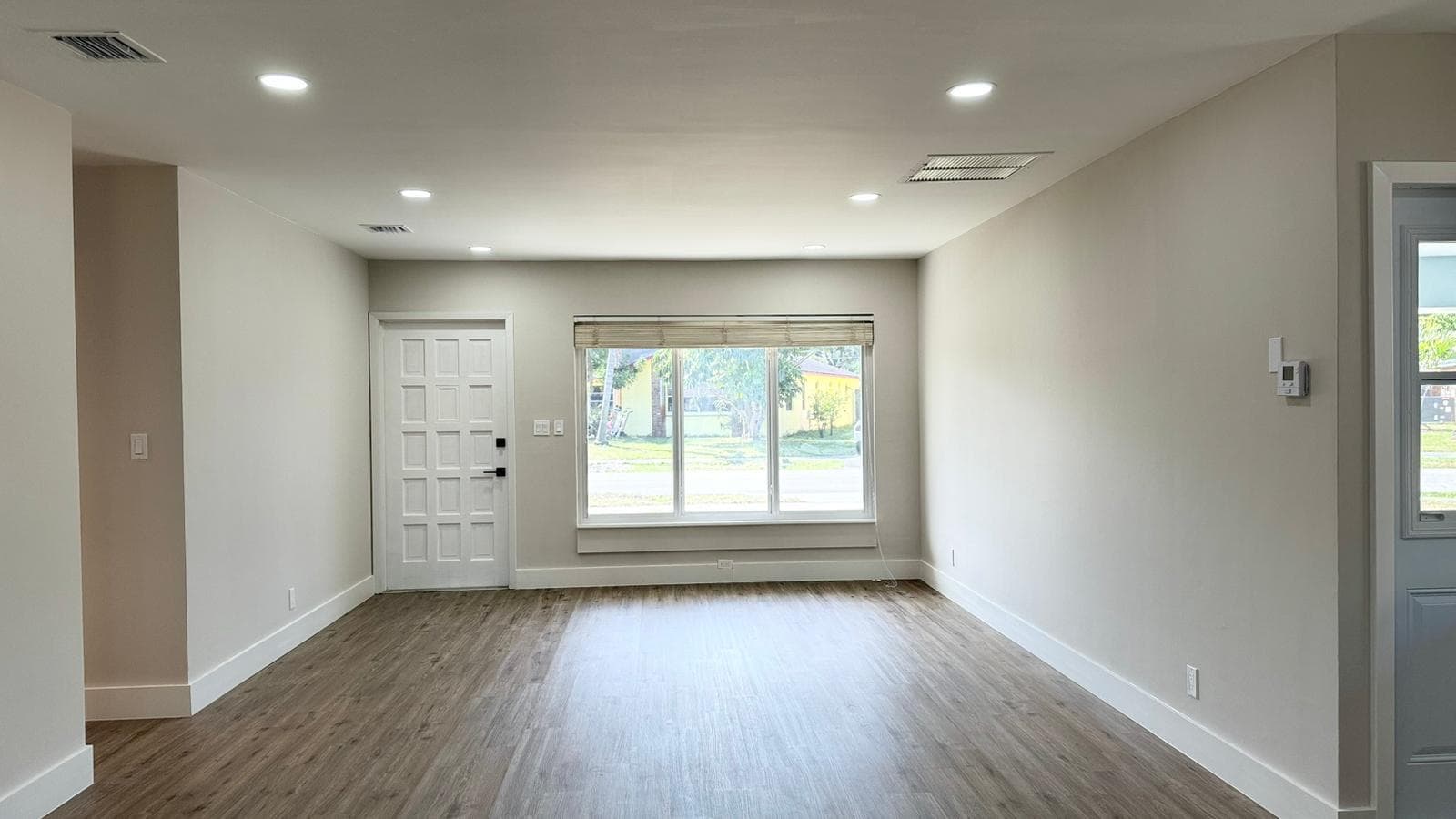 2008 NW 10th Avenue, Fort Lauderdale, FL 33311 — photo 4 of 10