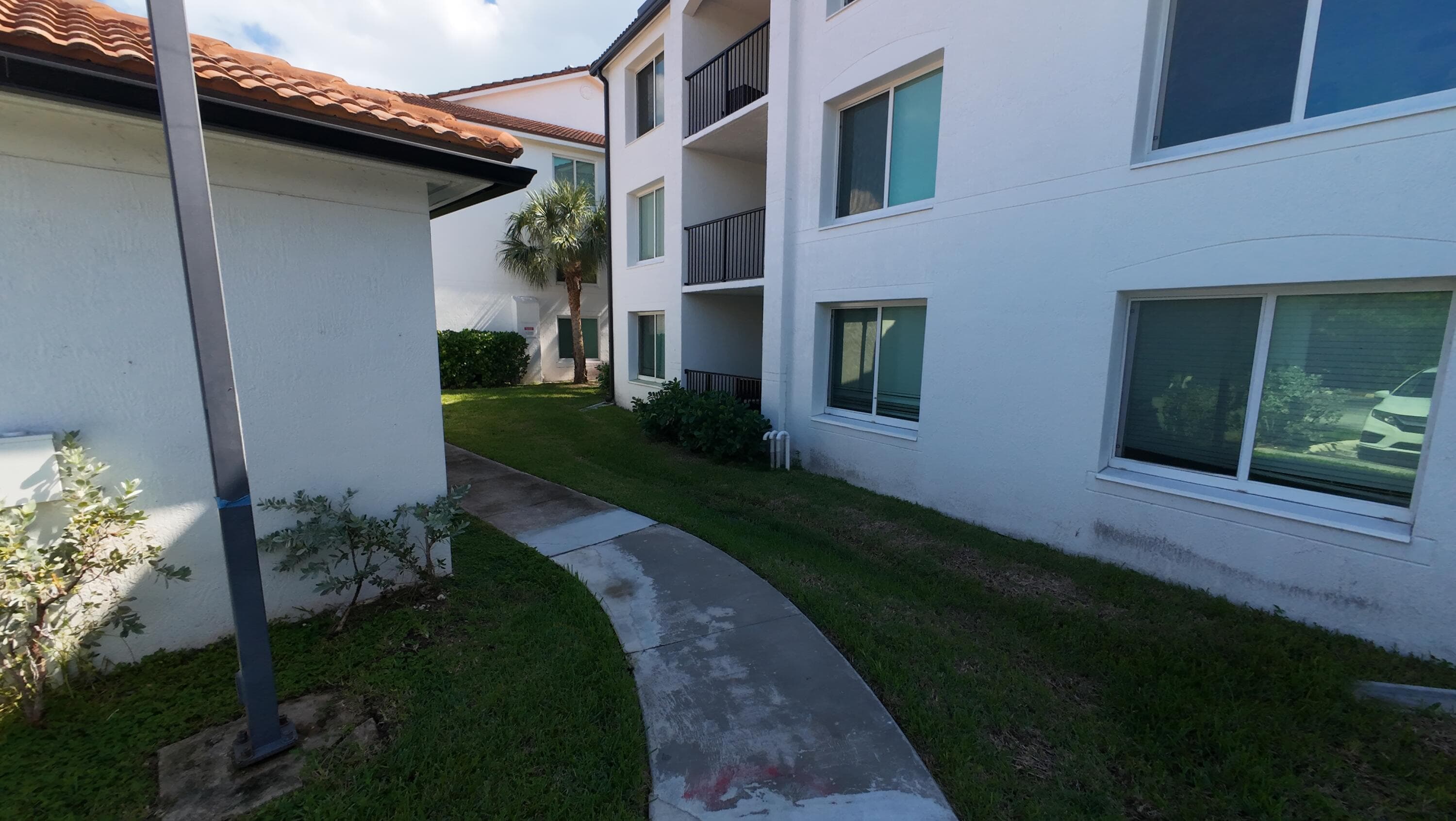 401 Villa Circle, Boynton Beach, FL 33435 — photo 8 of 68