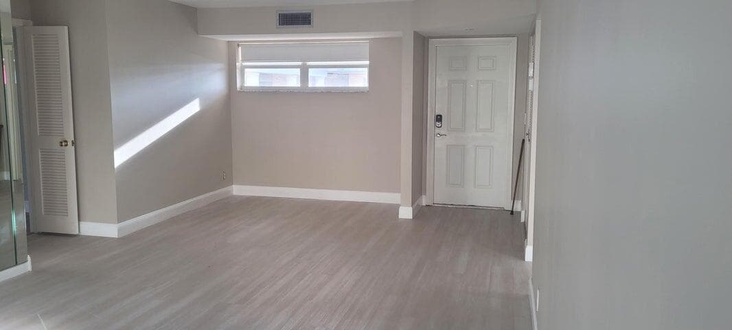 19 Colonial Club Drive 200, Boynton Beach, FL 33435 — photo 5 of 37