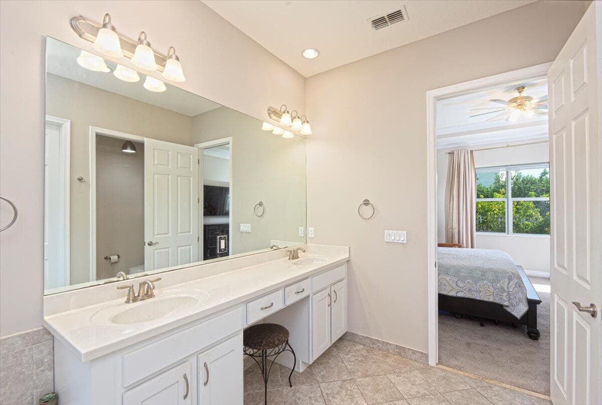 11400 SW Hillcrest Circle, Port St. Lucie, FL 34987 — photo 33 of 101