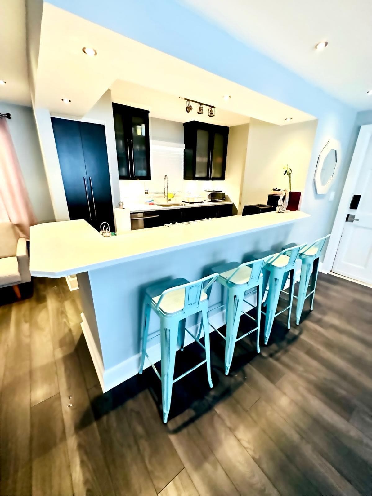 2424 NE 9th Street 112, Fort Lauderdale, FL 33304 — photo 1 of 17
