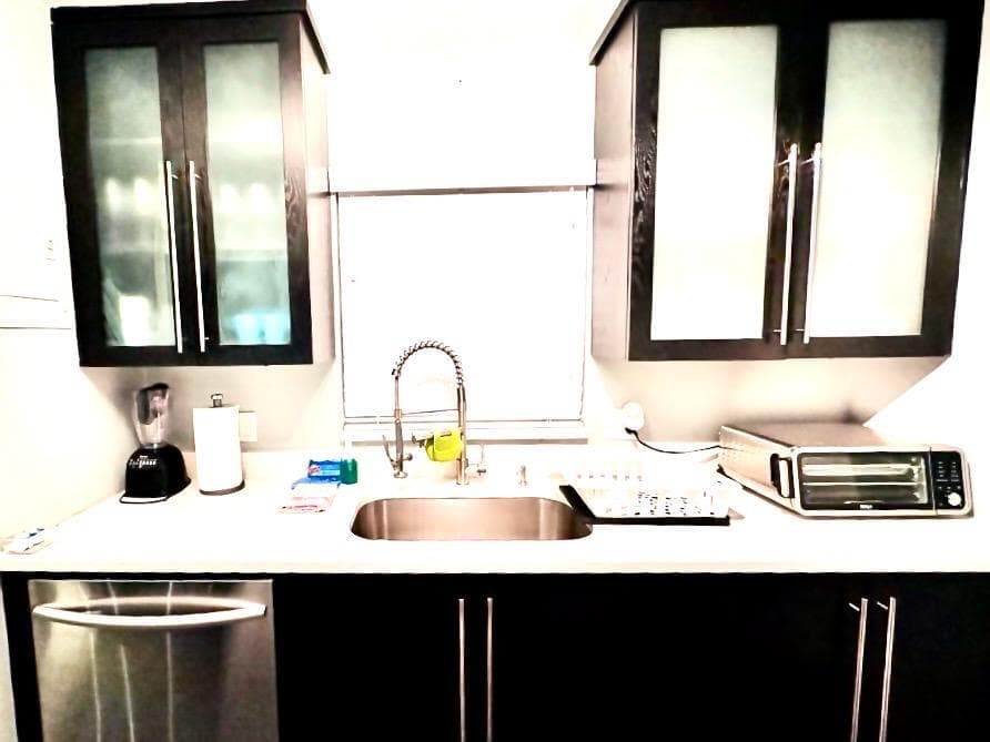 2424 NE 9th Street 112, Fort Lauderdale, FL 33304 — photo 3 of 17