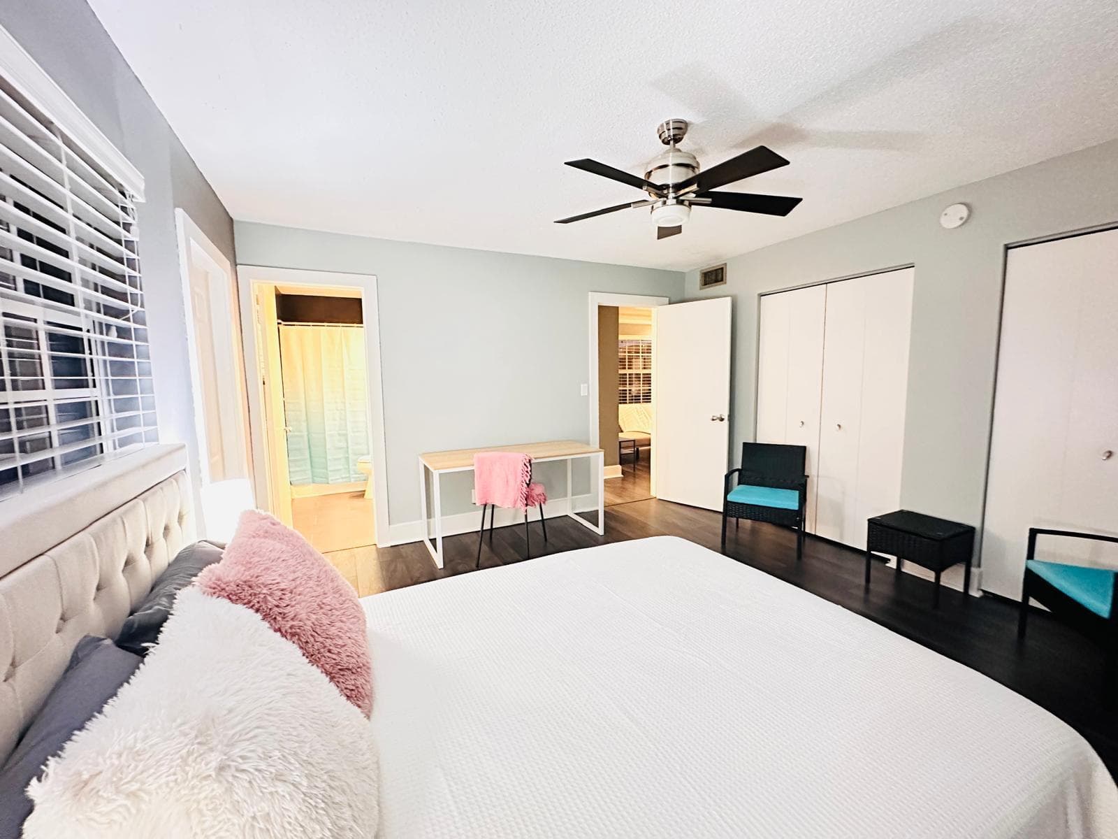 2424 NE 9th Street 112, Fort Lauderdale, FL 33304 — photo 11 of 17