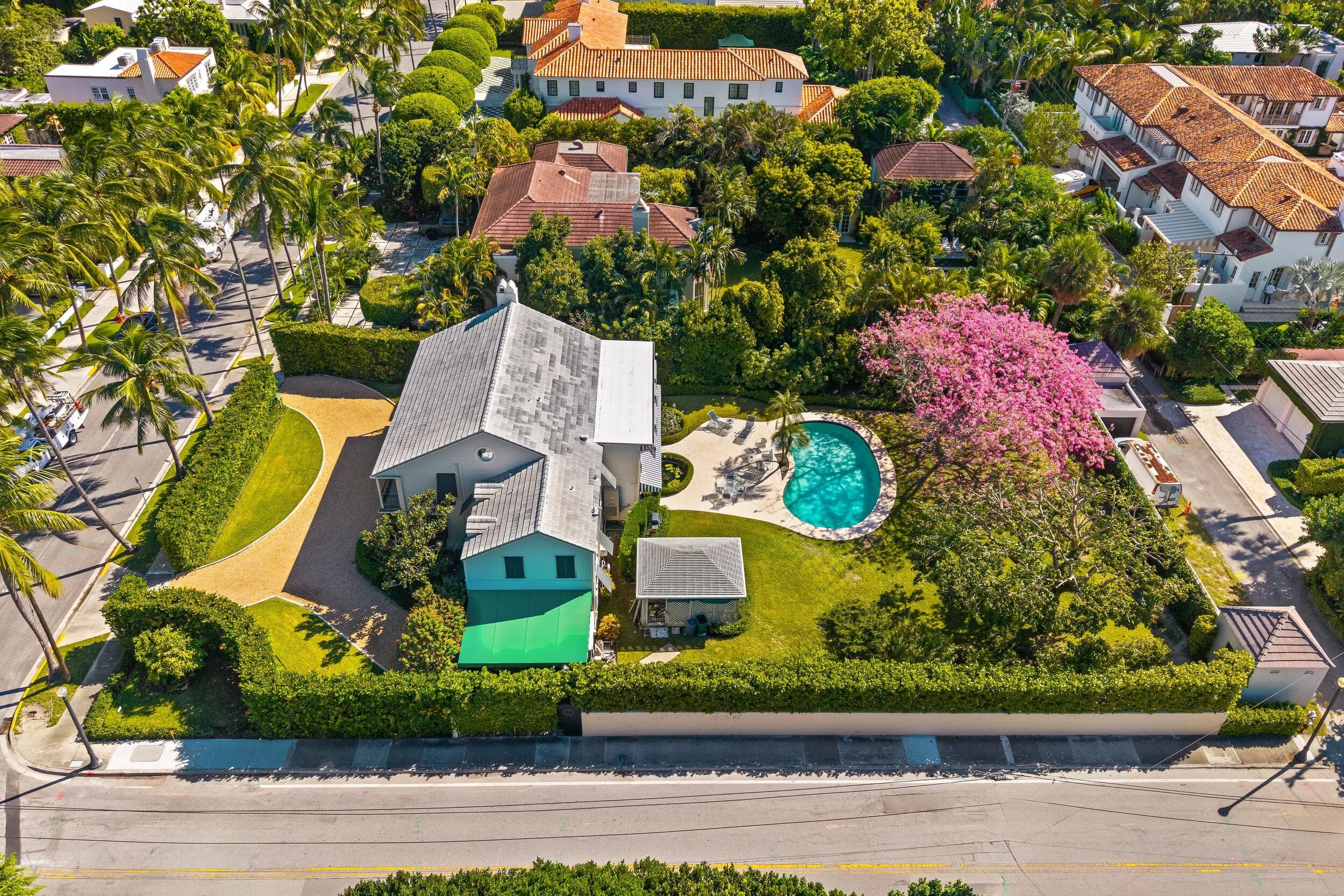 334 Barton Avenue, Palm Beach, FL 33480 — photo 5 of 17