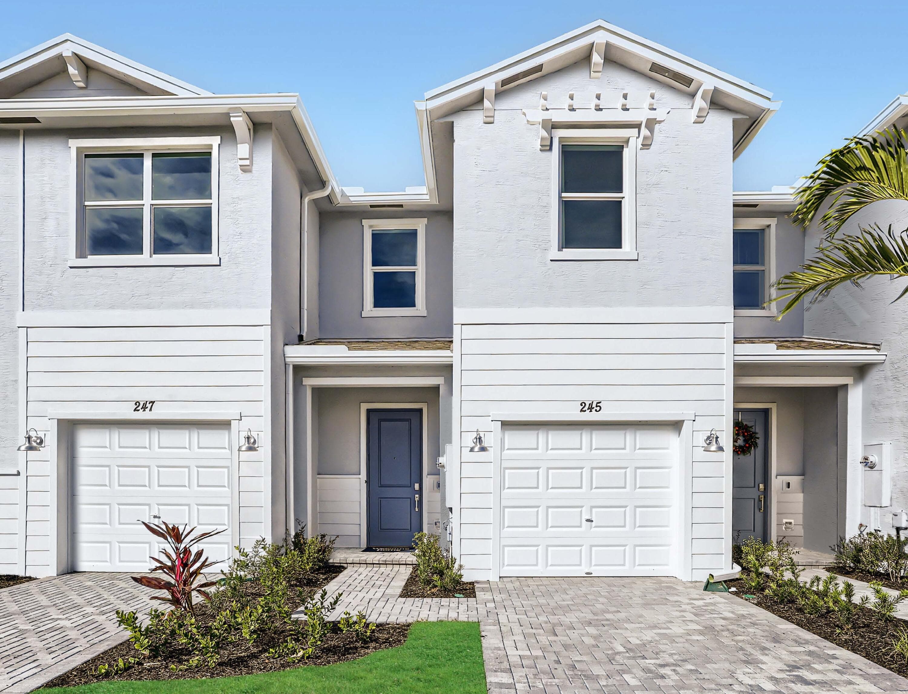 818 SE Grovebush Lane, Port St. Lucie, FL 34984 — photo 1 of 19