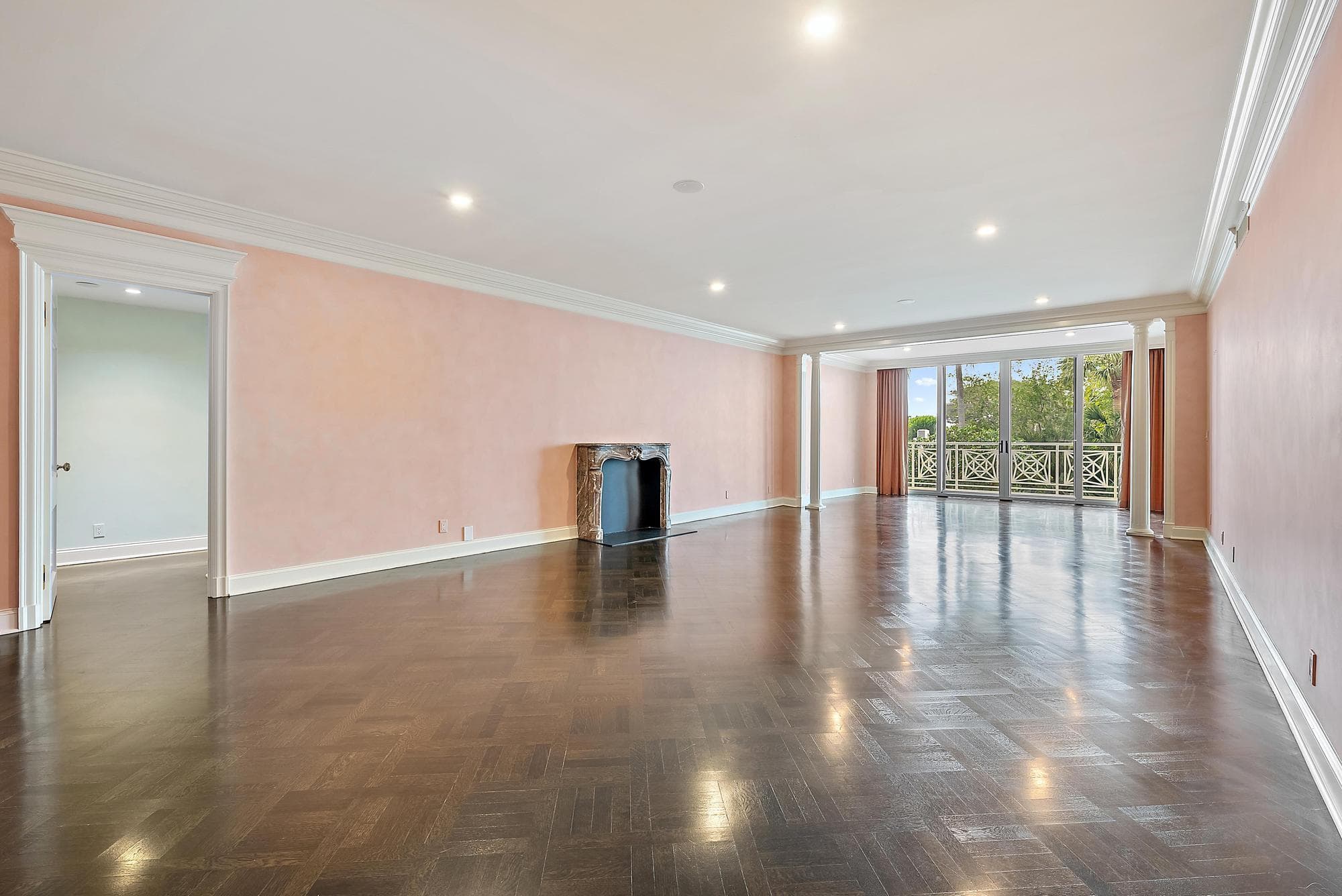 425 Worth Avenue 2f, Palm Beach, FL 33480 — photo 9 of 42