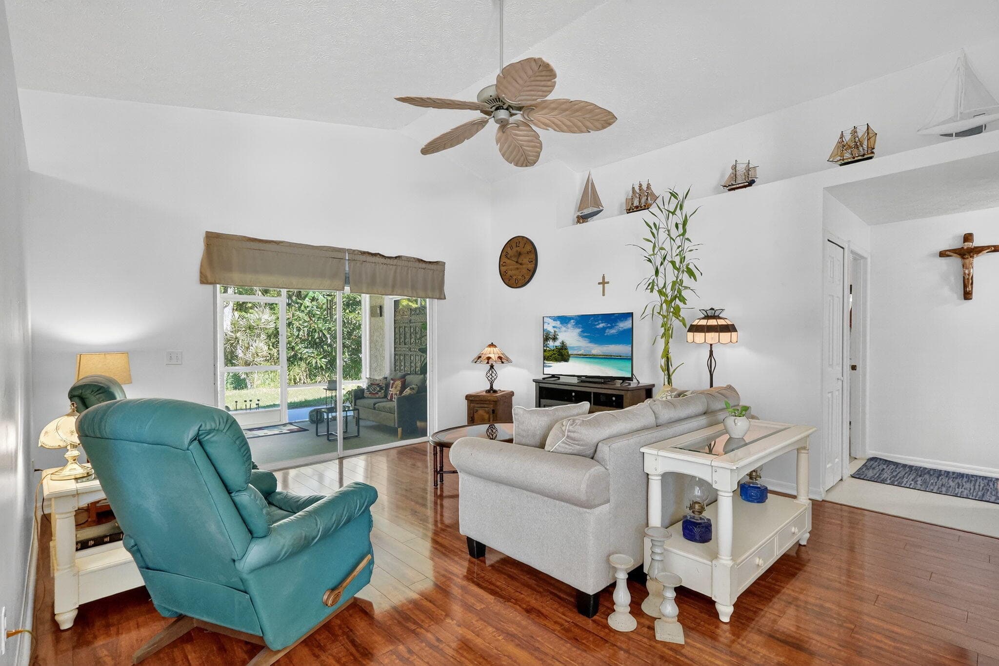 13924 Aguila Avenue, Fort Pierce, FL 34951 — photo 7 of 35