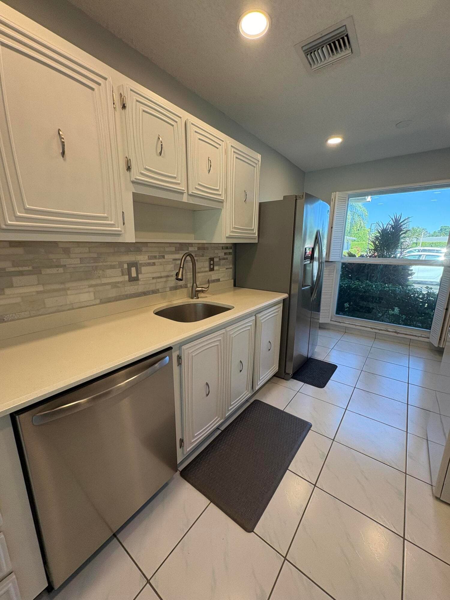 13782 Via Flora C, Delray Beach, FL 33484 — photo 1 of 21
