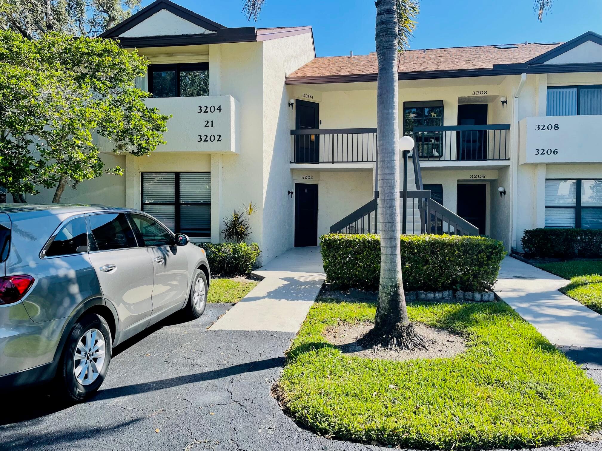 3204 Perimeter Drive 3204, Greenacres, FL 33467 — photo 1 of 32
