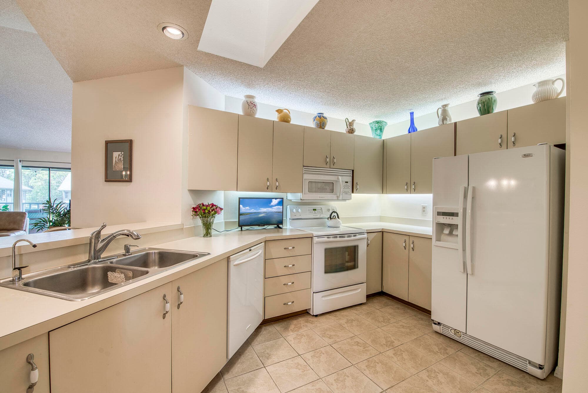 6275 SE Charleston Place 203, Hobe Sound, FL 33455 — photo 10 of 23
