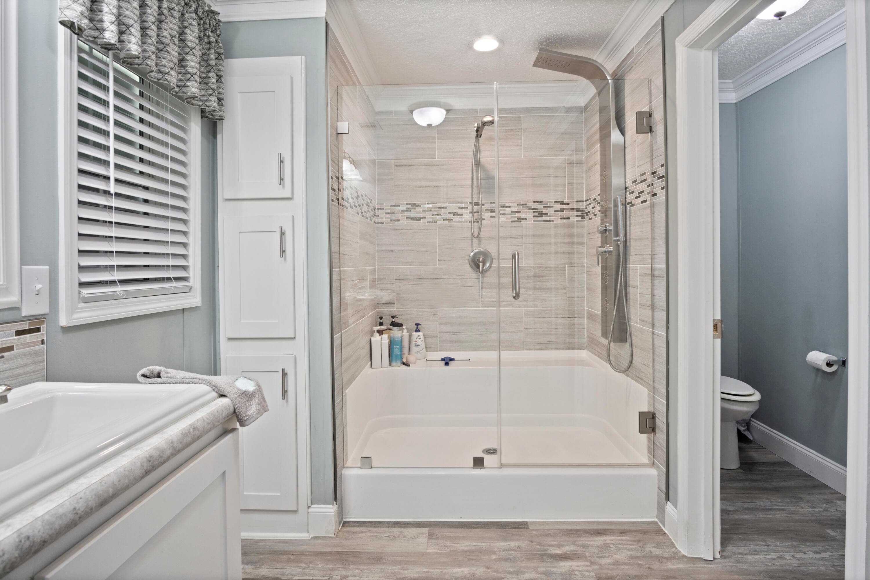 8328 SE Swan Avenue, Hobe Sound, FL 33455 — photo 14 of 36