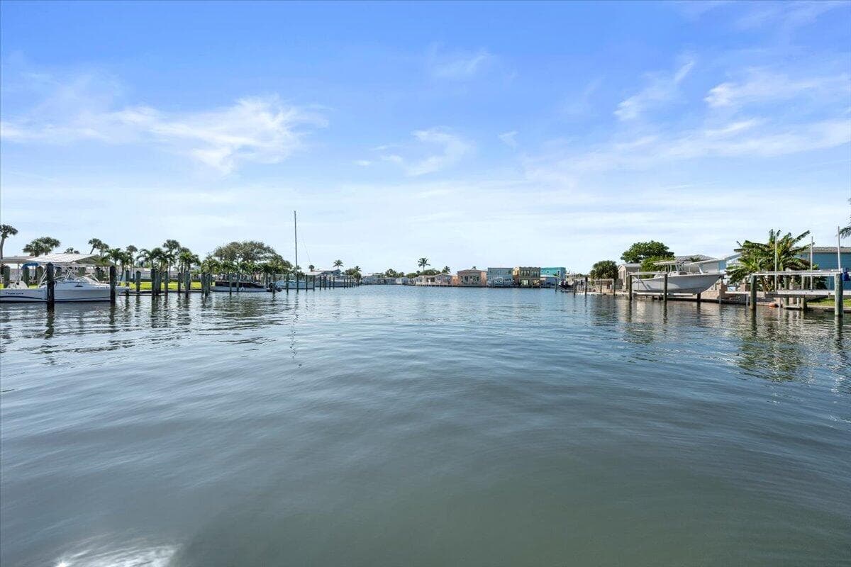 10701 S Ocean Drive 827, Jensen Beach, FL 34957 — photo 37 of 71